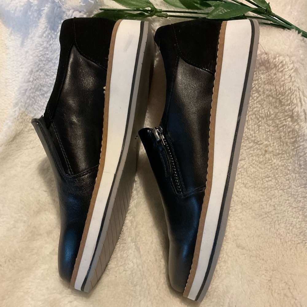 27 Edit Naturalizer Devlyn Leather Loafer - Picture 3 of 6
